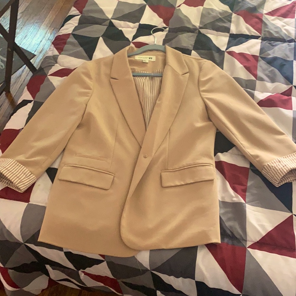 Women’s  casual blazer!